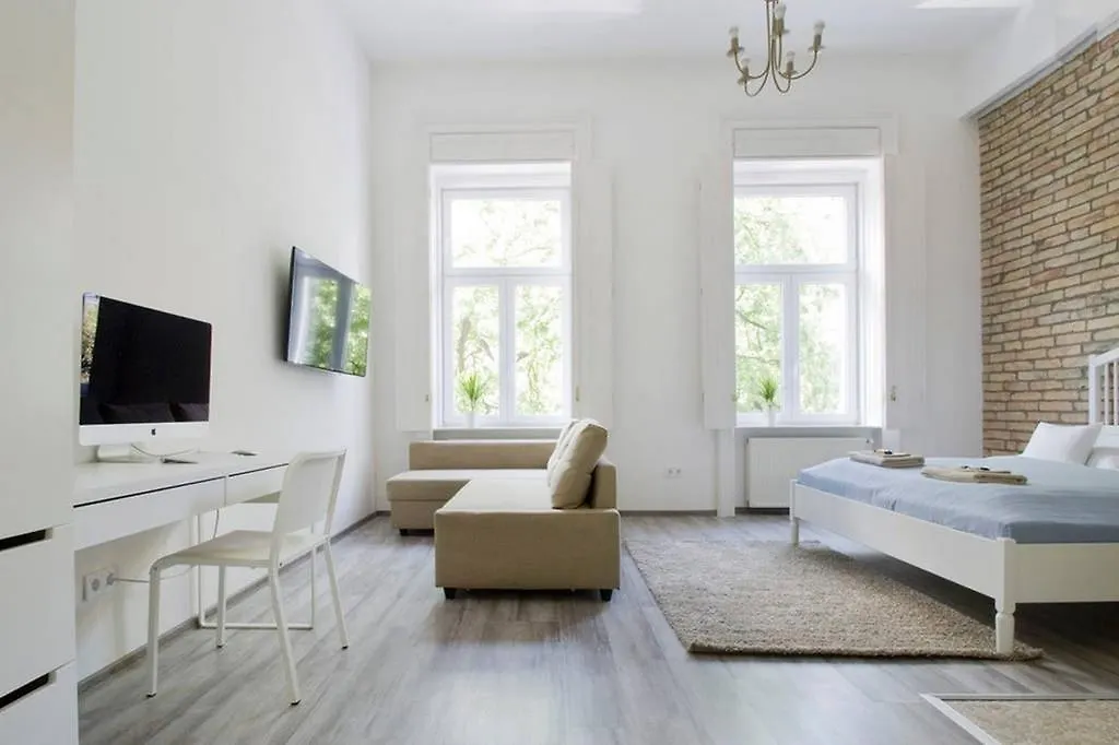 Elizabeth Boulevard Apartment Будапешт
