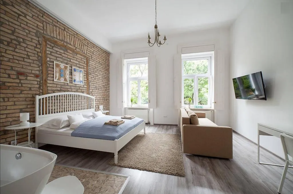 Elizabeth Boulevard Apartment Будапешт