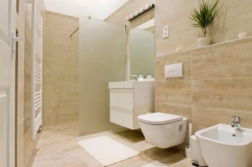 Elizabeth Boulevard Apartment Будапешт